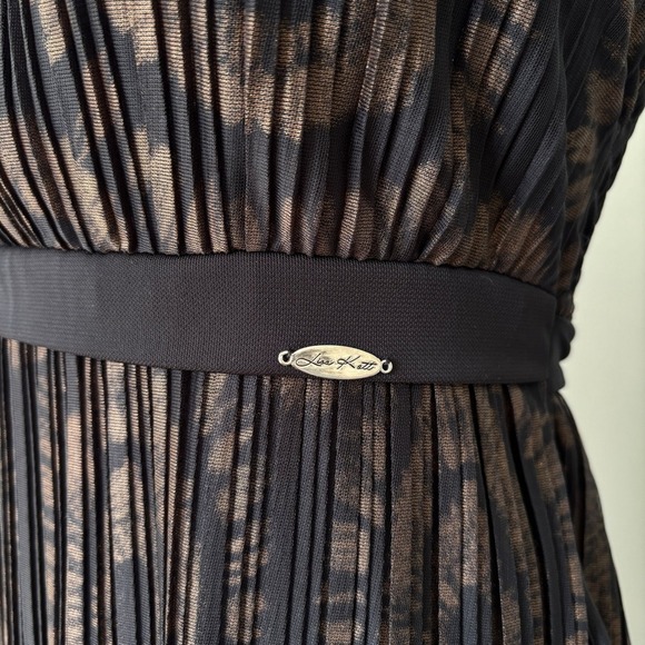 Women's Size M Dress Dark Romantic Pleated Tiered Flirty Cocktail Party Black - Picture 7 of 16